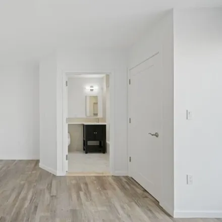 Image 4 - 39-04 29th Street, New York, NY 11101, USA - House for rent