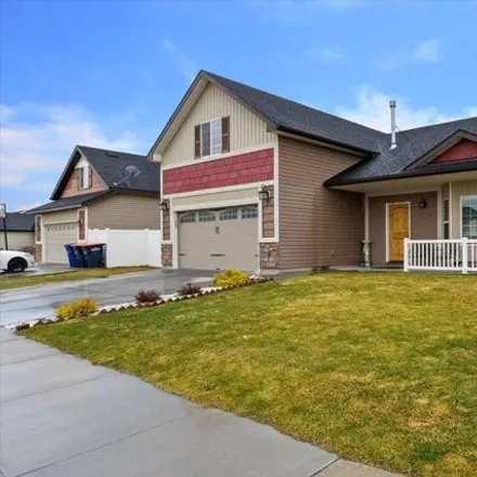 Buy this 3 bed house on 1093 Starlight Loop in Twin Falls, ID 83301