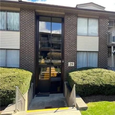 Buy this 1 bed condo on 306 Country Club Lane in Mount Ivy, NY 10970