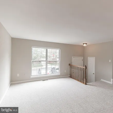Image 3 - 14760 Flower Hill Drive, Centreville, VA 20120, USA - Townhouse for sale