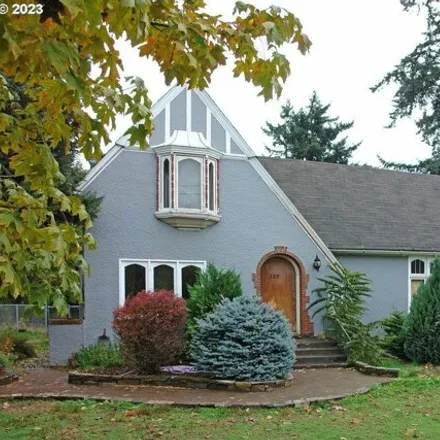 Buy this 6 bed house on The Corner Market in River Road, Eugene