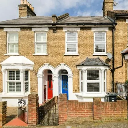 Rent this 2 bed townhouse on Stoneycroft Road in London, IG8 8ED