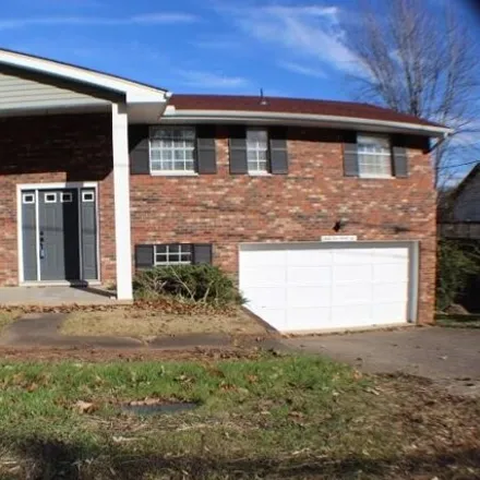 Buy this 4 bed house on 6184 East Pea Ridge Road in Barboursville, WV 25705