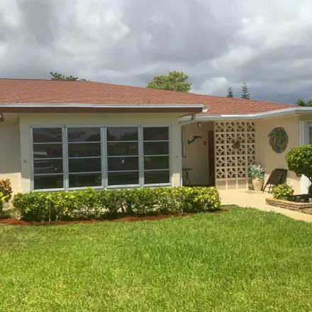 Buy this 1 bed condo on 5165 Northwest 3rd Street in Delray Beach, FL 33445