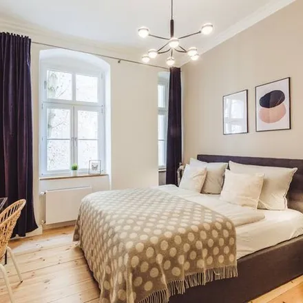 Rent this 2 bed apartment on Winsstraße 6 in 10405 Berlin, Germany
