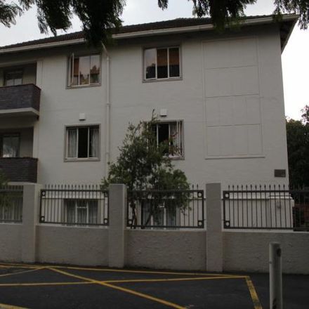 Rent this 2 bed apartment on Bishoplea Road in Claremont, Cape Town