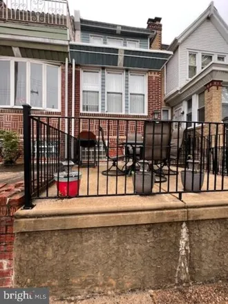 Image 2 - 5045 Stenton Avenue, Philadelphia, PA 19141, USA - House for sale