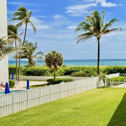 Image 1 - North Ocean Drive, Palm Beach Isles, Riviera Beach, FL 33404, USA - Condo for sale