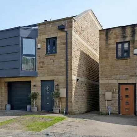 Image 2 - Ballard Hall Chase, Sheffield, South Yorkshire, S10 3hy - Duplex for sale