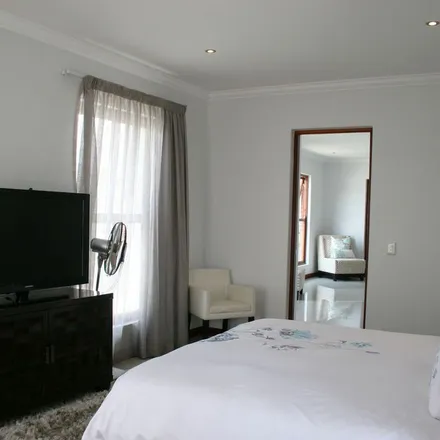 Rent this 4 bed apartment on Country Estate Drive in Johannesburg Ward 93, Sandton