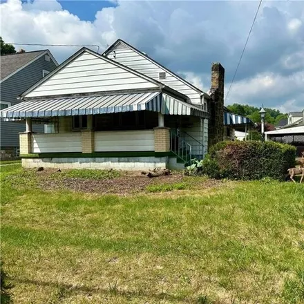 Buy this 2 bed house on 960 Washington Road in Lynnwood, Washington Township