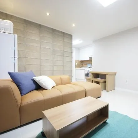 Rent this 1 bed apartment on 633-27 Yeoksam-dong in Gangnam-gu, Seoul