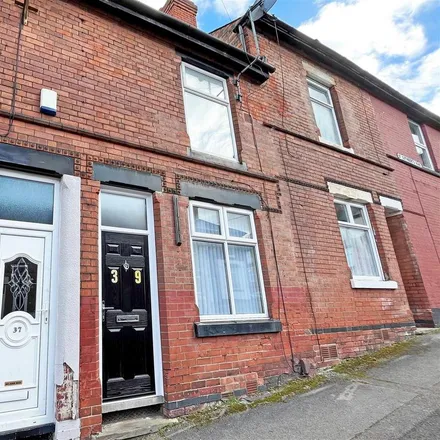 Rent this 2 bed townhouse on 26 St Cuthbert's Road in Nottingham, NG3 2AX