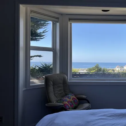 Rent this 4 bed house on Pacifica in CA, 94044