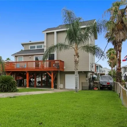 Buy this 3 bed house on 22280 Deaf Smith Drive in Galveston, TX 77554