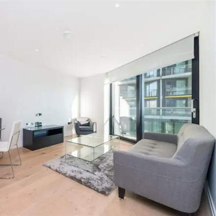 Image 1 - Riverlight Four, Battersea Park Road, Nine Elms, London, SW11 8AW, United Kingdom - Apartment for rent