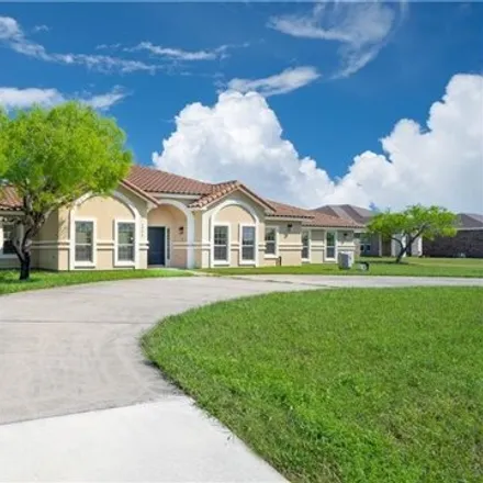 Image 2 - 2098 Bernice Drive, Nueces County, TX 78415, USA - House for sale