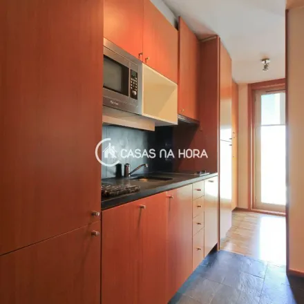 Image 2 - Rua Godinho de Faria, 4465-156 Matosinhos, Portugal - Apartment for rent