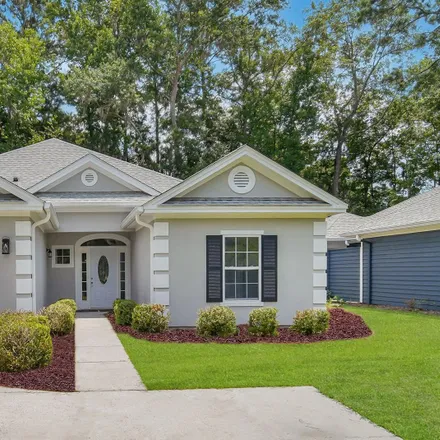 Buy this 3 bed house on 8 Canebrake Lane in Beaufort County, SC 29910
