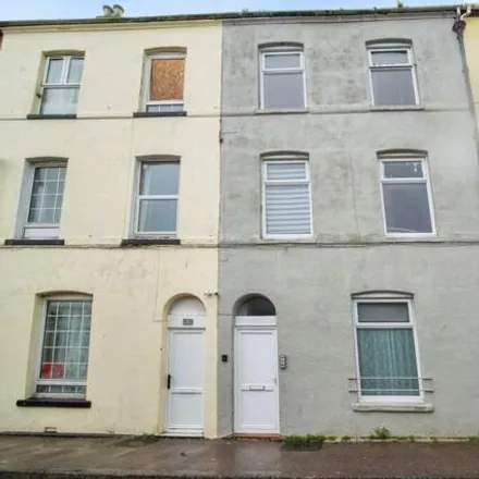 Buy this 6 bed townhouse on Sleepers Guest House in Derby Street, Weymouth