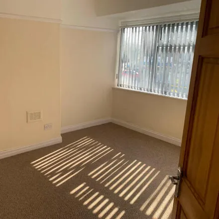 Image 8 - Crumpsall Lane, Manchester, M8 4NN, United Kingdom - Duplex for rent