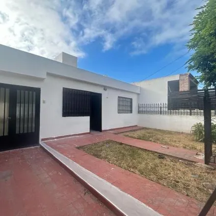 Buy this 4 bed house on Pasco 25 in Lomas del Chateau, Cordoba