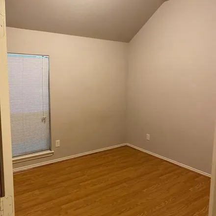 Rent this 3 bed apartment on 11928 Shallow Oaks Drive in Harris County, TX 77065