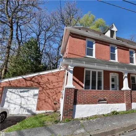 Image 1 - 4 Fox Gap Ave, Bangor, Pennsylvania, 18013 - House for sale