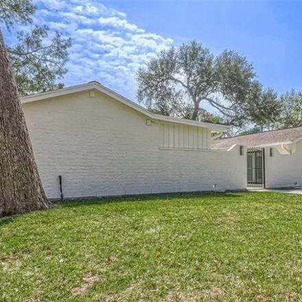 Image 3 - 10031 Lynbrook Drive, Houston, TX 77042, USA - House for rent