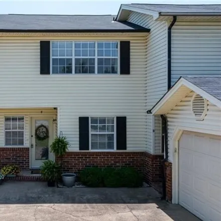 Image 3 - 2547 Brooken Hill Drive, Fort Smith, AR 72908, USA - Condo for sale