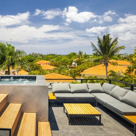 Image 3 - Luxury Villas $ 925 - House for sale