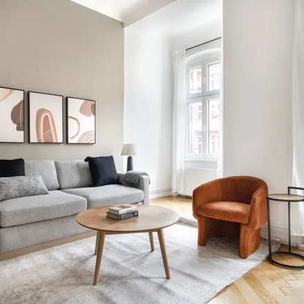 Rent this 2 bed apartment on Georg-Friedrich-Händel-Gymnasium in Frankfurter Allee 6A, 10247 Berlin