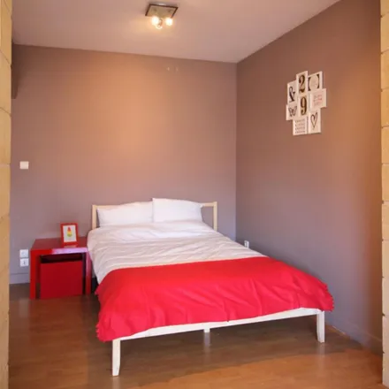 Rent this 4 bed apartment on Hôtel Margirier in Rue Jean de Bernardy, 13001 Marseille