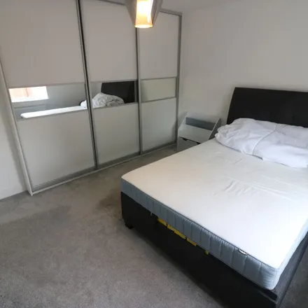 Rent this 5 bed apartment on Locke Way in Hessle, HU13 0FJ