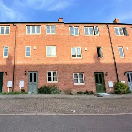 Rent this 5 bed house on Kilby Mews in Coventry, CV1 5EB