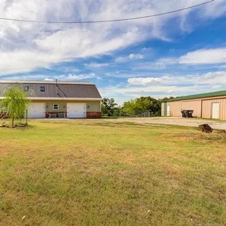 Buy this 5 bed house on 13764 West 111th Street South in Sapulpa, OK 74066