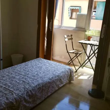 Rent this 4 bed apartment on Farmàcia Berga Villanueva in Encarnació, Carrer del Gaià