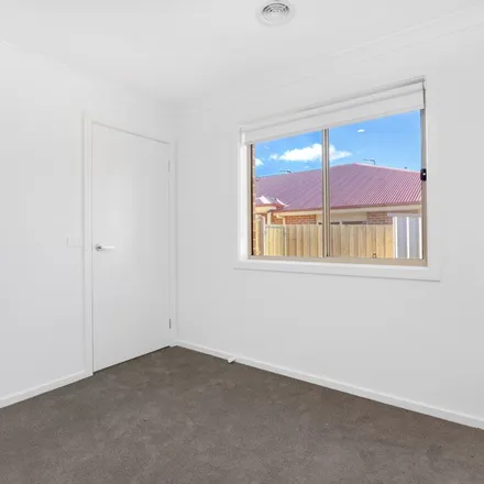Rent this 2 bed townhouse on 705 Skipton Street in Redan VIC 3350, Australia