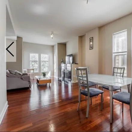 Image 8 - 2925 West Lyndale Street, Chicago, IL 60647, USA - Condo for sale