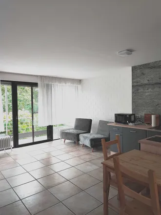 Rent this 4 bed apartment on Obere Kreuzstraße 12 in 55120 Mainz, Germany