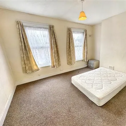 Image 5 - 51 Hall Road, London, E15 2BT, United Kingdom - Townhouse for rent
