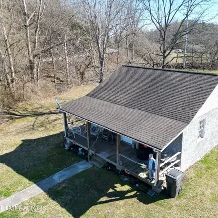 Buy this 2 bed house on 9136 Curtis Road in Midway, Knox County