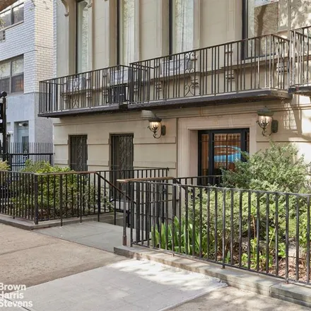 Image 7 - 39 EAST 75TH STREET 3W in New York - Townhouse for sale