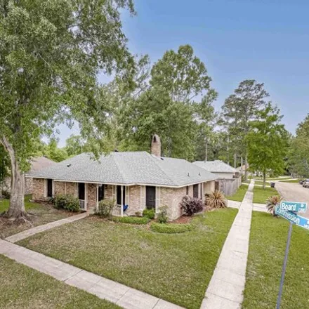 Buy this 3 bed house on 14578 Commission Avenue in Old Jefferson, East Baton Rouge Parish