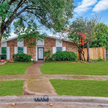 Buy this 3 bed house on 7304 Chinaberry Road in Dallas, TX 75249