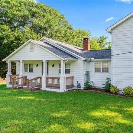 Image 4 - 1731 Flat Creek Rd, Lancaster, South Carolina, 29720 - House for sale