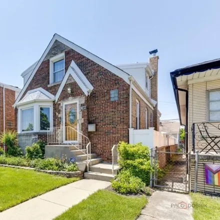 Buy this 3 bed house on 3752 North Pontiac Avenue in Chicago, IL 60634