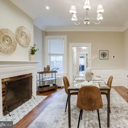 Image 7 - 609 G Street Southeast, Washington, DC 20003, USA - Townhouse for sale