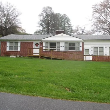Image 1 - 601 Bond Avenue, Independence, Grayson County, VA 24348, USA - House for sale