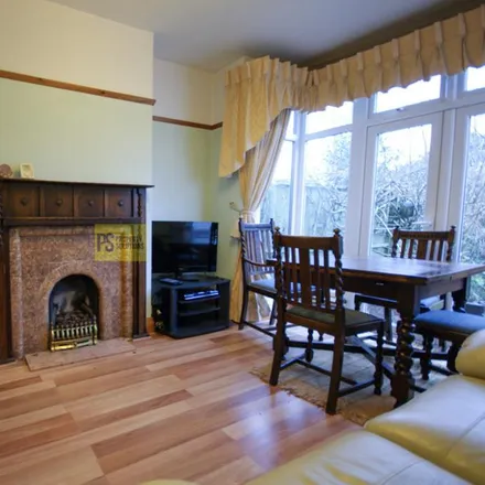 Rent this 4 bed duplex on 81 Bournbrook Road in Selly Oak, B29 7BX